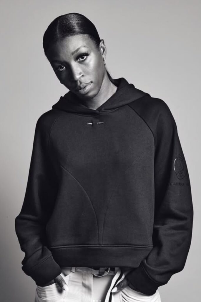 Grace-Geyoro-in-black-hoodie.jpg